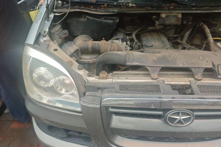 Used JAC Group Refine 2011 2.4L Government Procurement Version Manual Luxury Trim Engine Bay Right