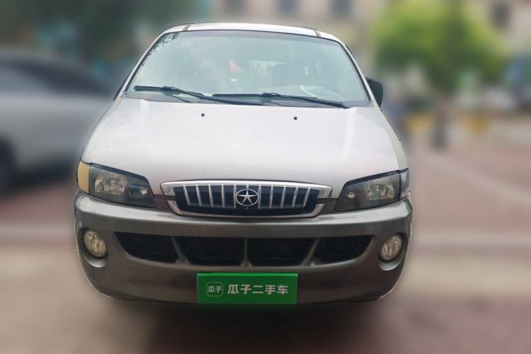 Used JAC Group Refine 2011 2.0L Shuttle Gasoline Standard Edition HFC4GA3 Front