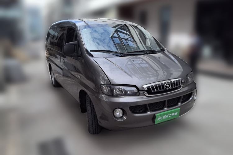 Used JAC Group Refine 2011 2.0L Shuttle Gasoline Comfort Edition HFC4GA3 Front Right 45 Deg