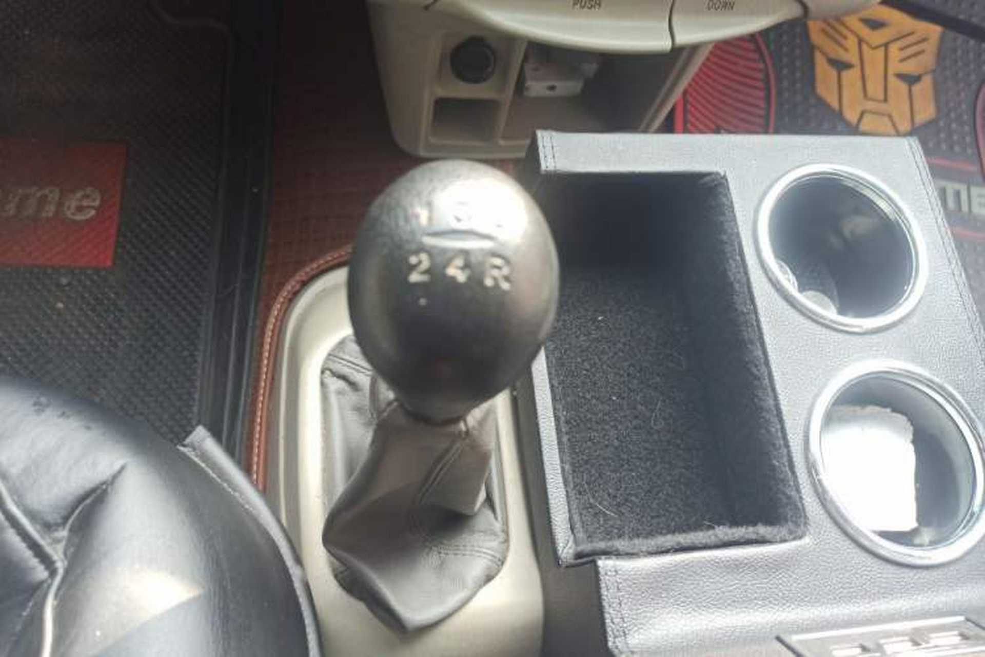 Used JAC Group Refine 2011 2.4L Colorful Journey Gasoline Standard Edition HFC4GA1-C Gear Lever