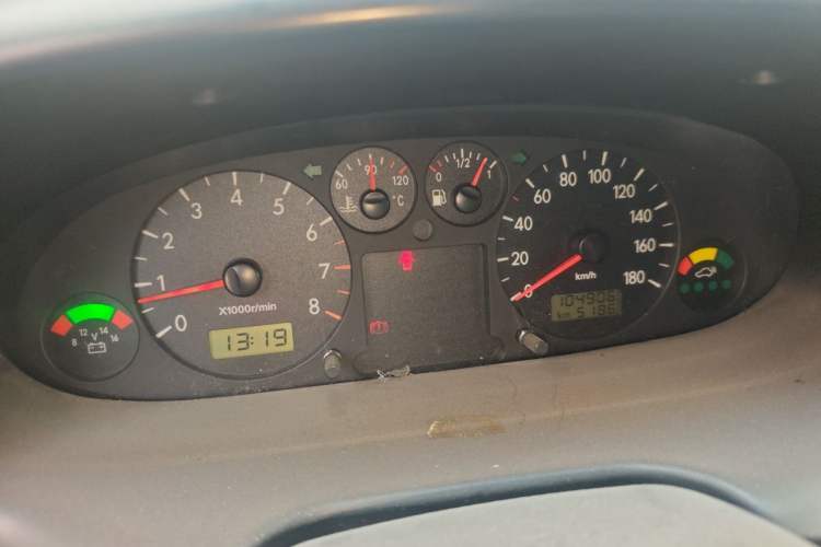 Used JAC Group Refine 2011 2.0L Shuttle Gasoline Standard Edition HFC4GA3 Instrument Cluster