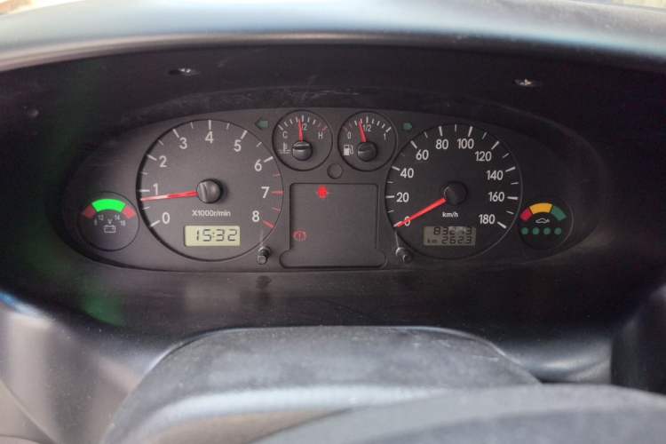 Used JAC Group Refine 2011 2.0L Shuttle Gasoline Comfort Edition HFC4GA3 Instrument Cluster