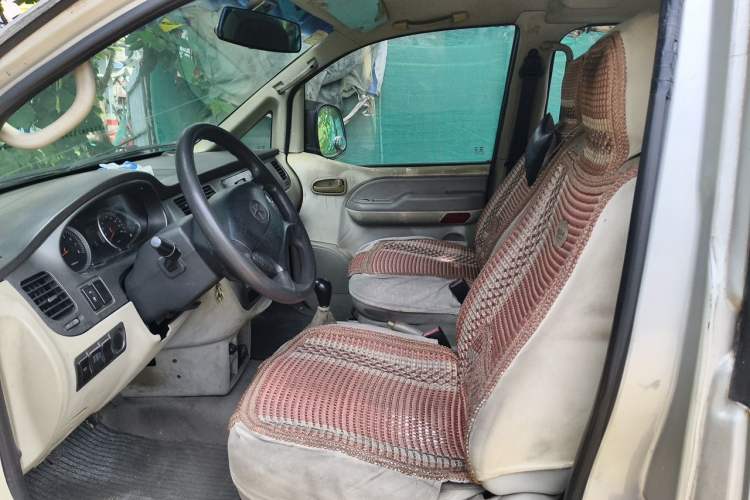 Used JAC Group Refine 2011 2.4L Colorful Journey Gasoline Standard Edition HFC4GA1-C Left Front Seat