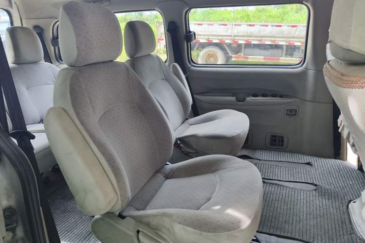 Used JAC Group Refine 2011 2.4L Colorful Journey Gasoline Standard Edition HFC4GA1-C Left Rear Seat