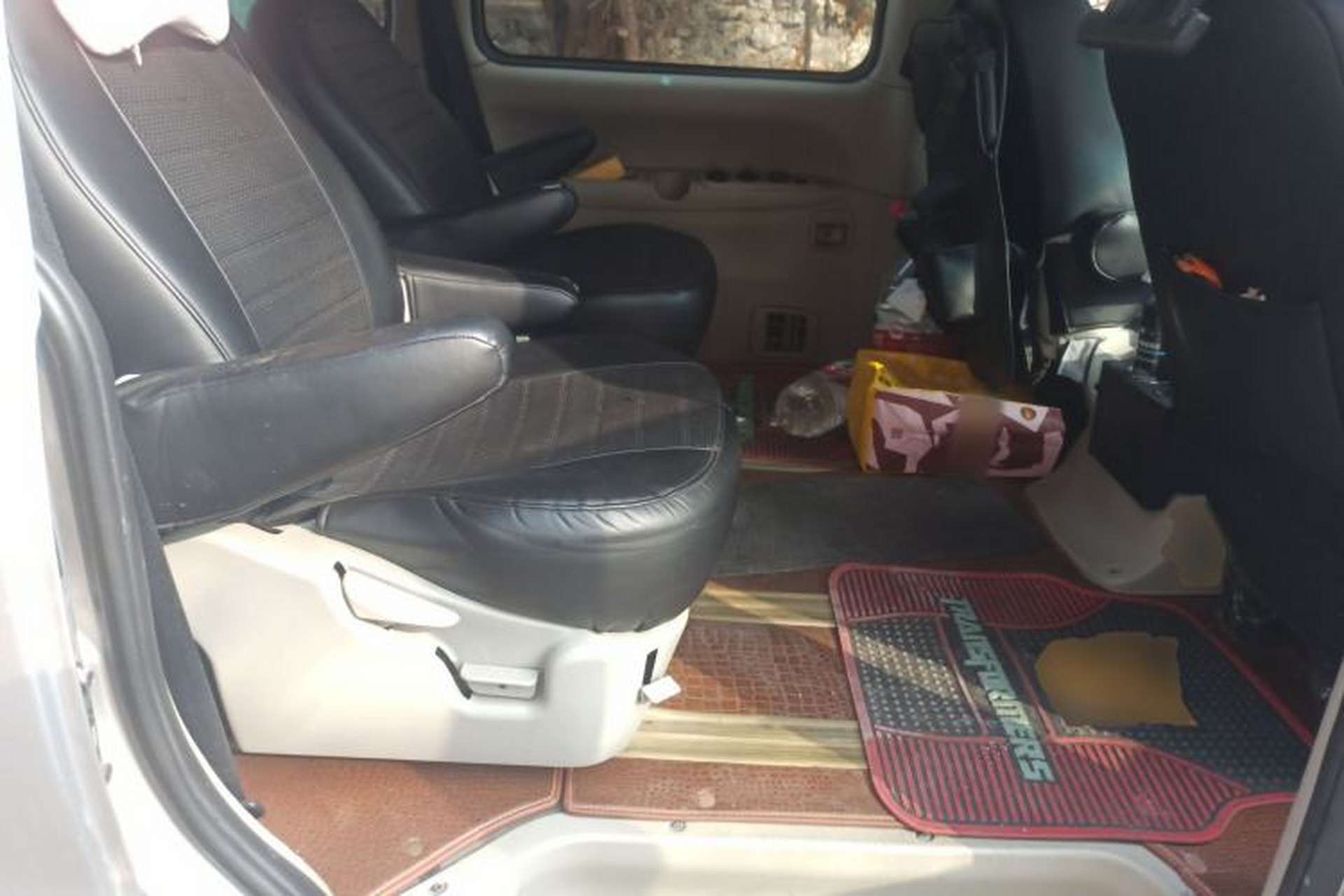 Used JAC Group Refine 2011 2.4L Colorful Journey Gasoline Standard Edition HFC4GA1-C Left Rear Seat
