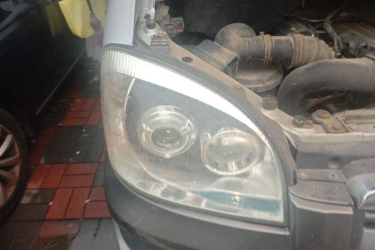 Used JAC Group Refine 2011 2.4L Government Procurement Version Manual Luxury Trim Right Front Headlight