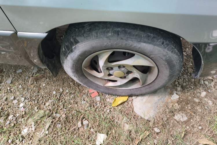 Used JAC Group Refine 2011 2.4L Colorful Journey Gasoline Standard Edition HFC4GA1-C Right Front Wheel Hub