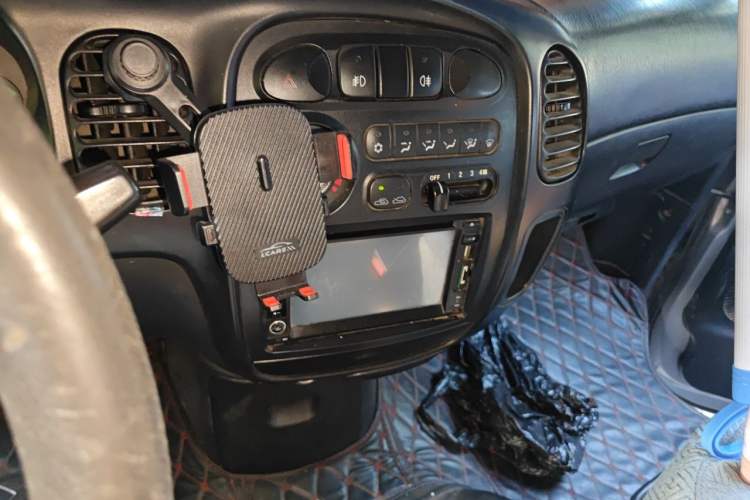 Used JAC Group Refine 2011 2.0L Shuttle Gasoline Standard Edition HFC4GA3 Audio And AC Panel