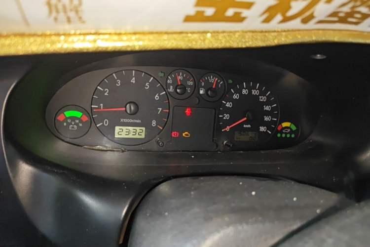 Used JAC Group Refine 2011 2.0L Shuttle Gasoline Standard Edition HFC4GA3 Instrument Cluster