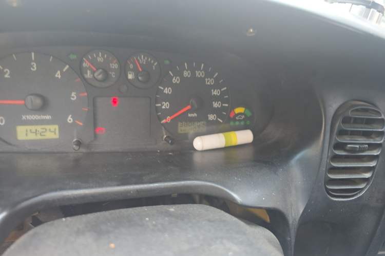Used JAC Group Refine 2011 2.8T Shuttle Diesel Standard Version HFC4DA1-2B1 Odometer Close Up