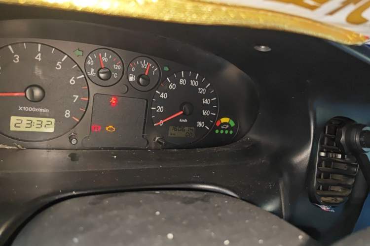 Used JAC Group Refine 2011 2.0L Shuttle Gasoline Standard Edition HFC4GA3 Odometer Close Up