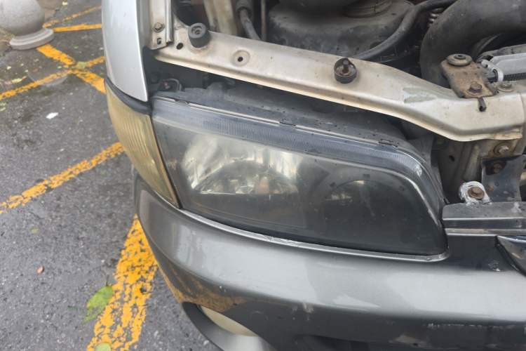 Used JAC Group Refine 2011 2.8T Shuttle Diesel Standard Version HFC4DA1-2B1 Right Front Headlight