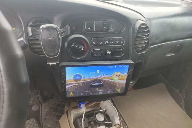 Used JAC Group Refine 2011 2.0L Shuttle Gasoline Comfort Edition HFC4GA3 Audio And AC Panel