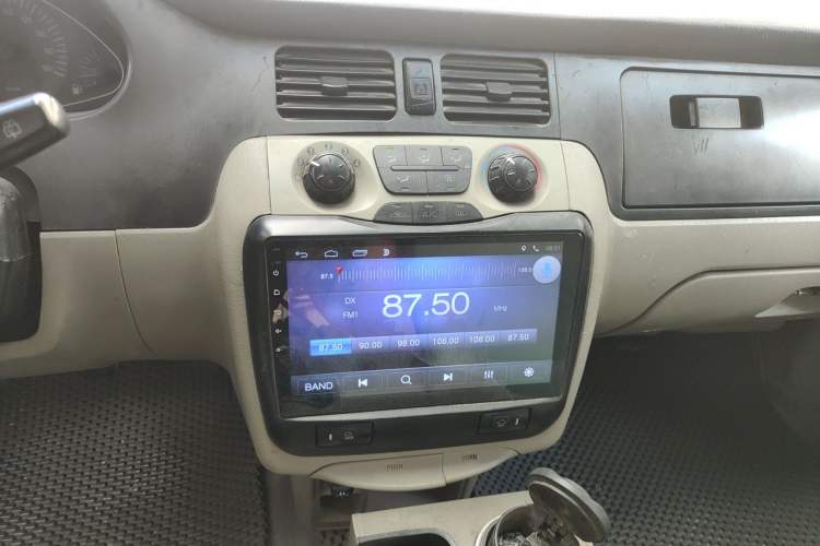 Used JAC Group Refine 2011 2.4L Government Procurement Version Manual Luxury Trim Audio And AC Panel