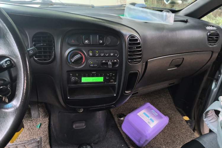 Used JAC Group Refine 2011 2.0L Shuttle Gasoline Standard Edition HFC4GA3 Audio And AC Panel