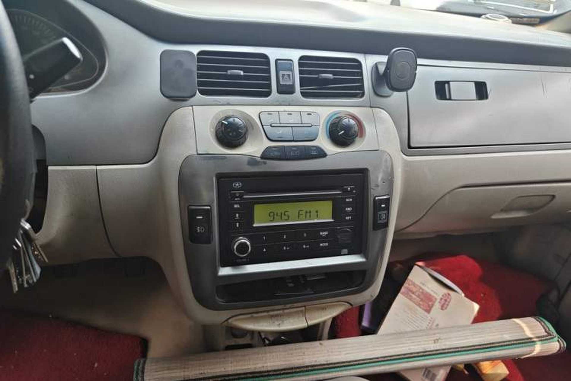 Used JAC Group Refine 2011 2.4L Colorful Journey Gasoline Comfort Edition HFC4GA1-C Audio And AC Panel