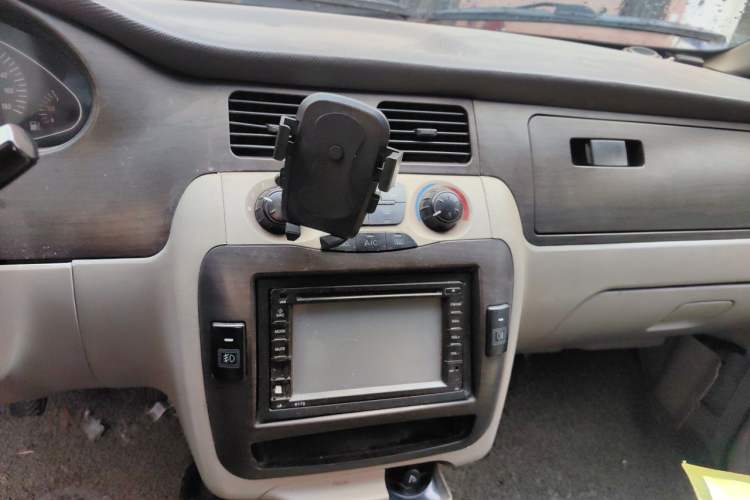 Used JAC Group Refine 2011 2.4L Government Procurement Version Manual Luxury Trim Audio And AC Panel