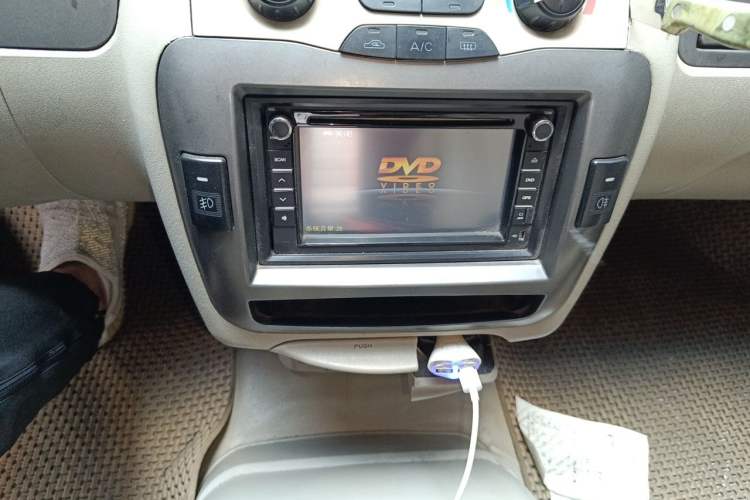 Used JAC Group Refine 2011 2.4L Xianghe Gasoline Standard Edition HFC4GA1-C Audio And AC Panel