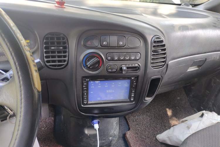 Used JAC Group Refine 2011 2.0L Shuttle Gasoline Standard Edition HFC4GA3 Audio And AC Panel