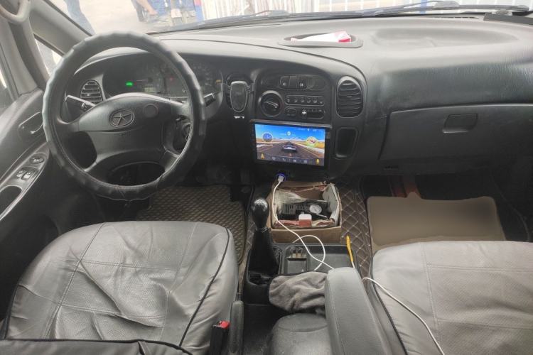 Used JAC Group Refine 2011 2.0L Shuttle Gasoline Comfort Edition HFC4GA3 Center Console