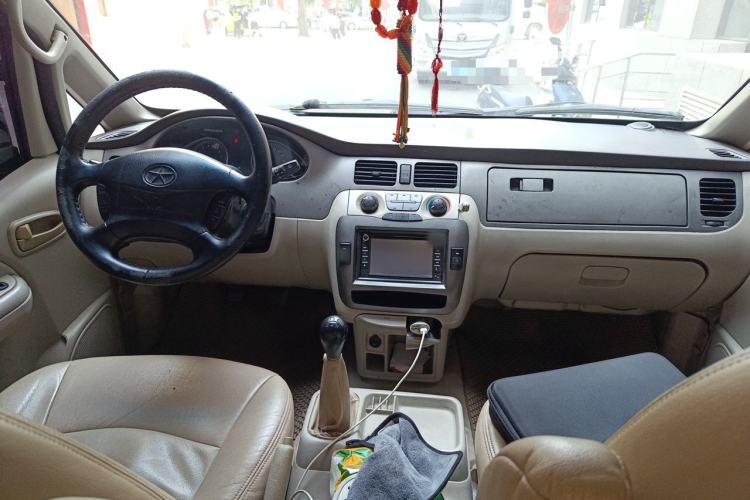Used JAC Group Refine 2011 2.4L Xianghe Gasoline Standard Edition HFC4GA1-C Center Console