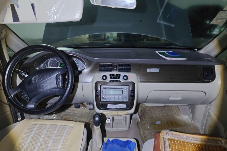 Used JAC Group Refine 2011 2.4L Government Procurement Version Manual Luxury Trim Center Console