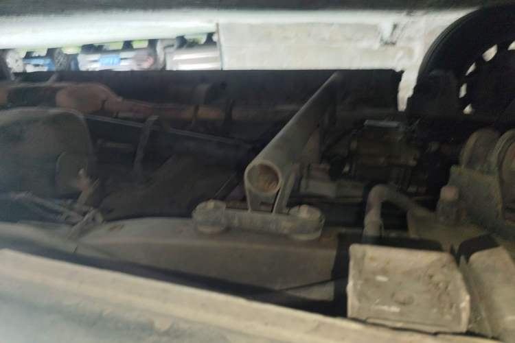Used JAC Group Refine 2011 2.0L Shuttle Gasoline Standard Edition HFC4GA3 Chassis Front Left