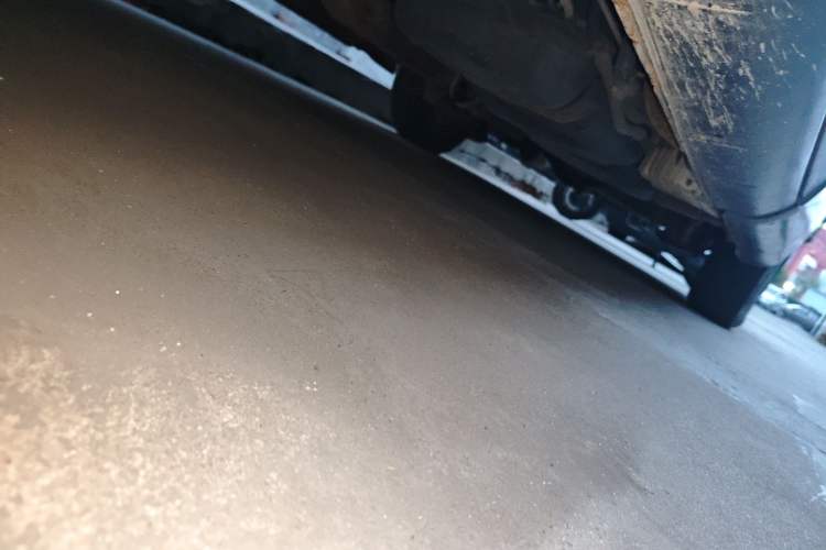 Used JAC Group Refine 2011 2.4L Colorful Journey Gasoline Standard Edition HFC4GA1-C Chassis Front Left