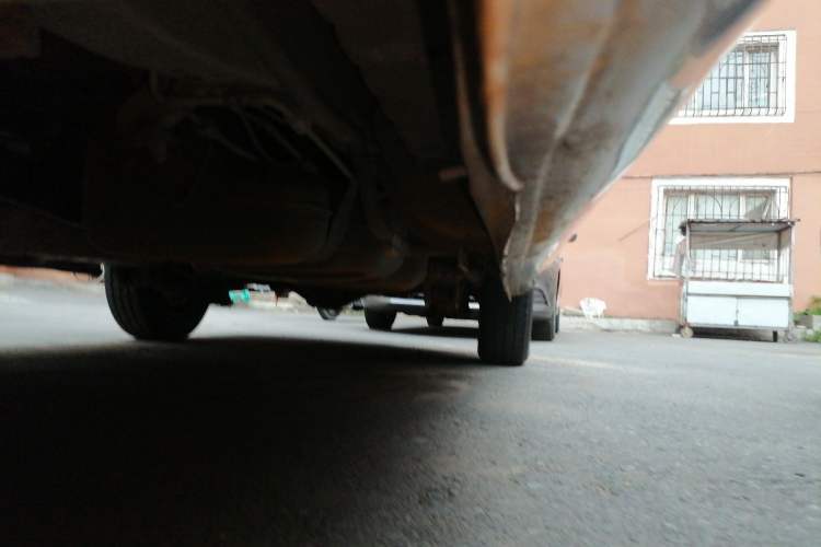 Used JAC Group Refine  Chassis Front Left