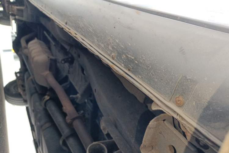 Used JAC Group Refine 2011 2.4L Xianghe Gasoline Standard Edition HFC4GA1-C Chassis Front Right
