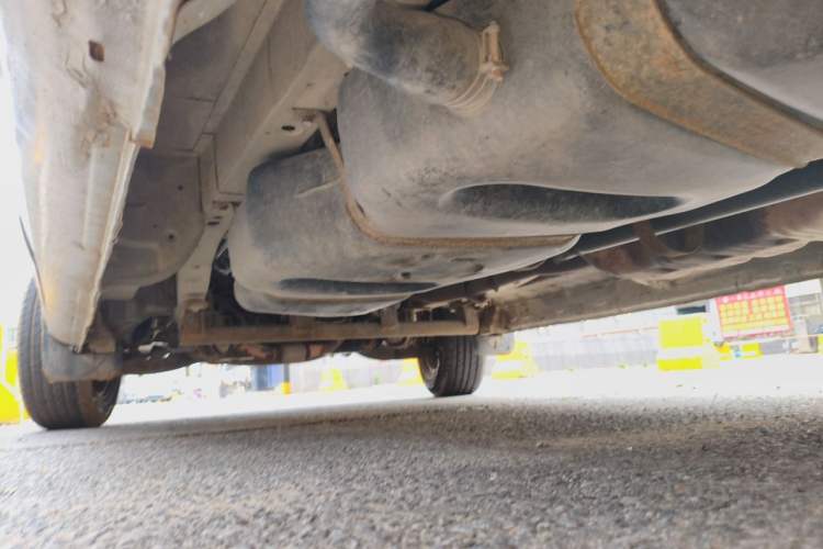 Used JAC Group Refine 2011 2.0L Shuttle Gasoline Standard Edition HFC4GA3 Chassis Rear Left