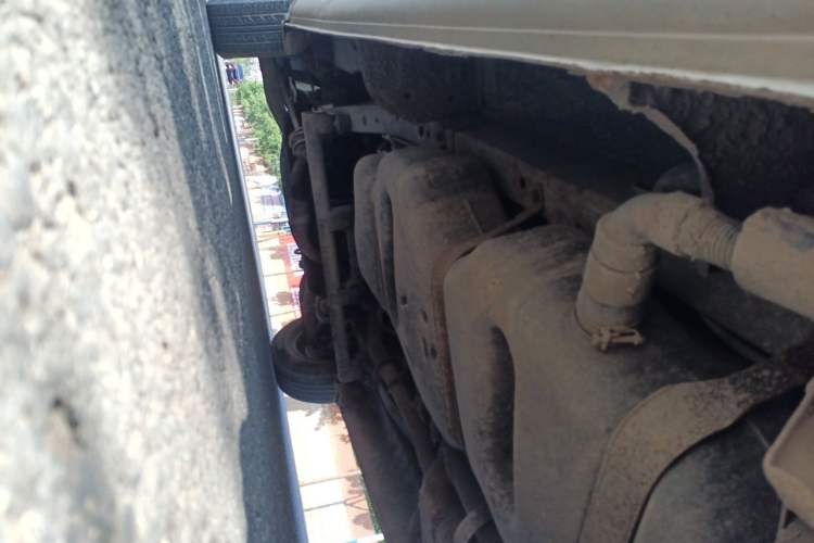 Used JAC Group Refine 2011 2.0L Shuttle Gasoline Standard Edition HFC4GA3 Chassis Rear Left