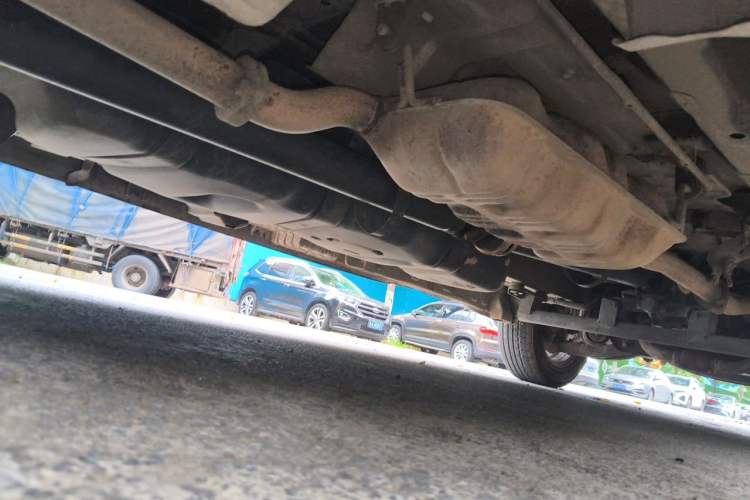 Used JAC Group Refine 2011 2.0L Shuttle Gasoline Standard Edition HFC4GA3 Chassis Rear Right