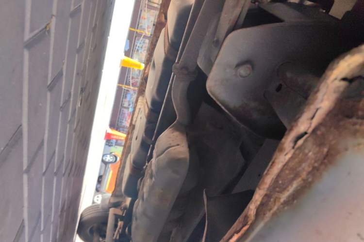 Used JAC Group Refine 2011 2.0L Shuttle Gasoline Comfort Edition HFC4GA3 Chassis Rear Right