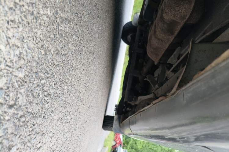 Used JAC Group Refine 2011 2.4L Colorful Journey Gasoline Standard Edition HFC4GA1-C Chassis Rear Right