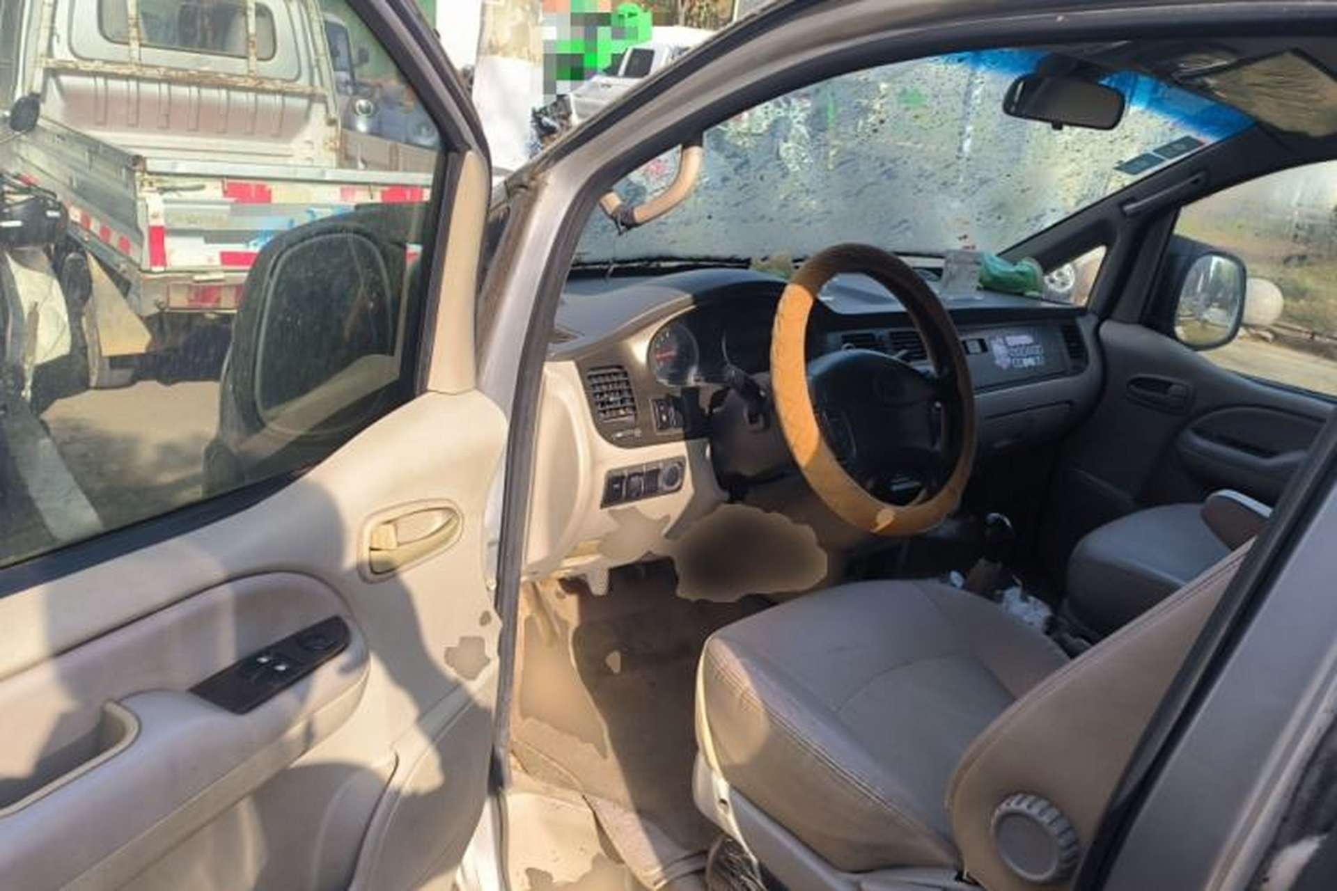 Used JAC Group Refine 2011 2.4L Government Procurement Version Manual Luxury Trim Driver Seat