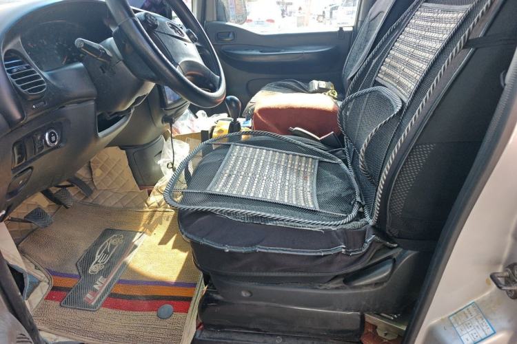 Used JAC Group Refine 2011 2.0L Shuttle Gasoline Comfort Edition HFC4GA3 Driver Seat