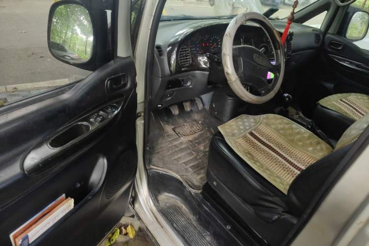 Used JAC Group Refine 2011 2.0L Shuttle Gasoline Standard Edition HFC4GA3 Driver Seat