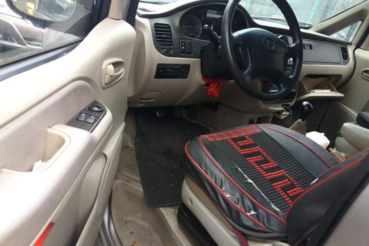 Used JAC Group Refine 2011 2.4L Xianghe Gasoline Standard Edition HFC4GA1-C Driver Seat