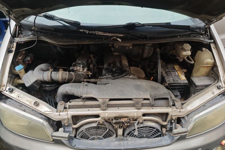Used JAC Group Refine 2011 2.4L Colorful Journey Gasoline Standard Edition HFC4GA1-C Engine Bay