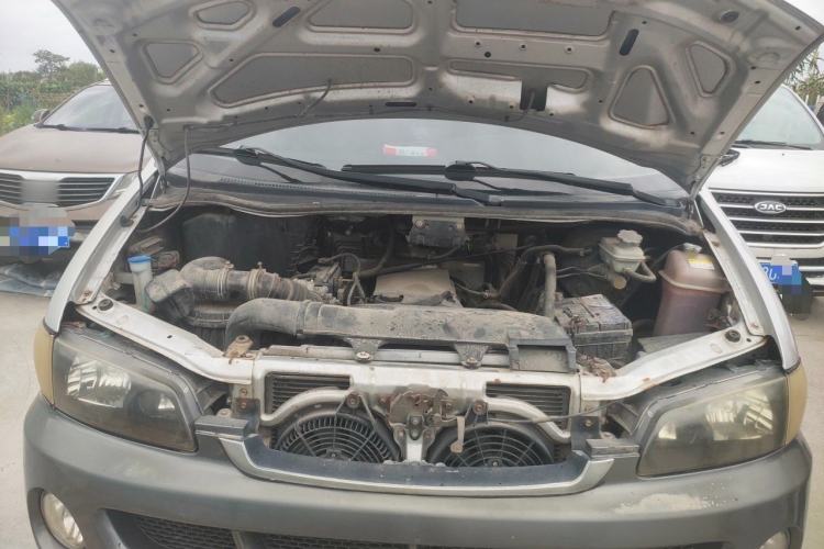 Used JAC Group Refine 2011 2.0L Shuttle Gasoline Comfort Edition HFC4GA3 Engine Bay