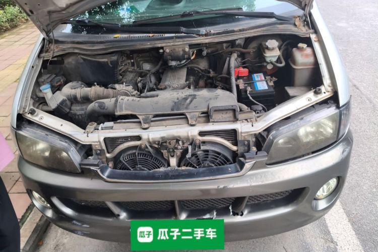 Used JAC Group Refine 2011 2.0L Shuttle Gasoline Standard Edition HFC4GA3 Engine Bay