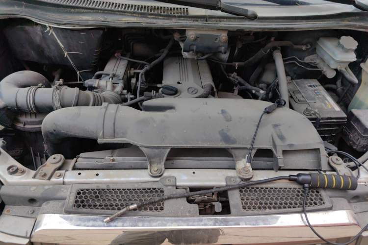 Used JAC Group Refine 2011 2.4L Government Procurement Version Manual Luxury Trim Engine Bay