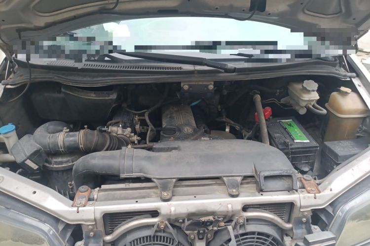 Used JAC Group Refine 2011 2.0L Shuttle Gasoline Standard Edition HFC4GA3 Engine Bay