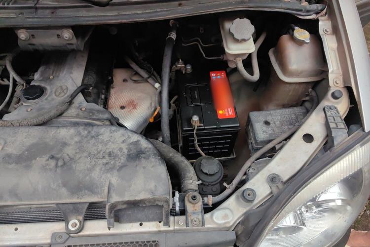 Used JAC Group Refine 2011 2.4L Government Procurement Version Manual Luxury Trim Engine Bay Left