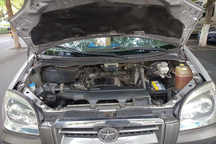 Used JAC Group Refine 2011 2.4L Government Procurement Version Manual Luxury Trim Engine Bay
