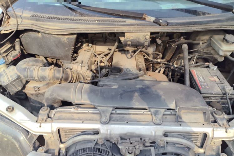 Used JAC Group Refine 2011 2.4L Colorful Journey Gasoline Comfort Edition HFC4GA1-C Engine Bay