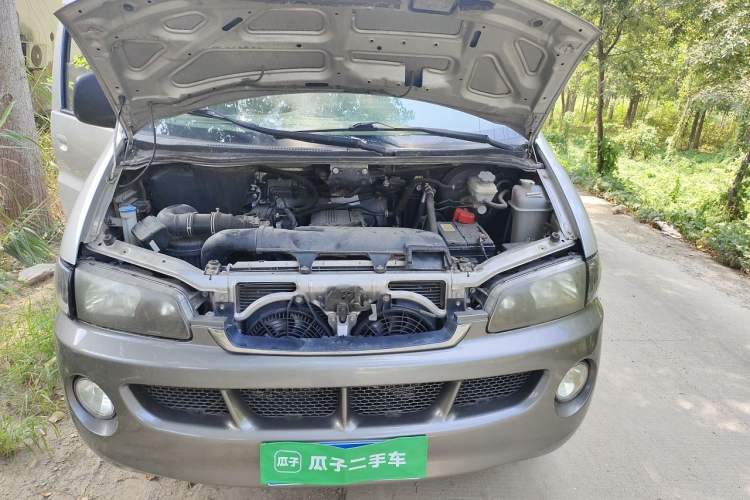 Used JAC Group Refine 2011 2.0L Shuttle Gasoline Standard Edition HFC4GA3 Engine Bay