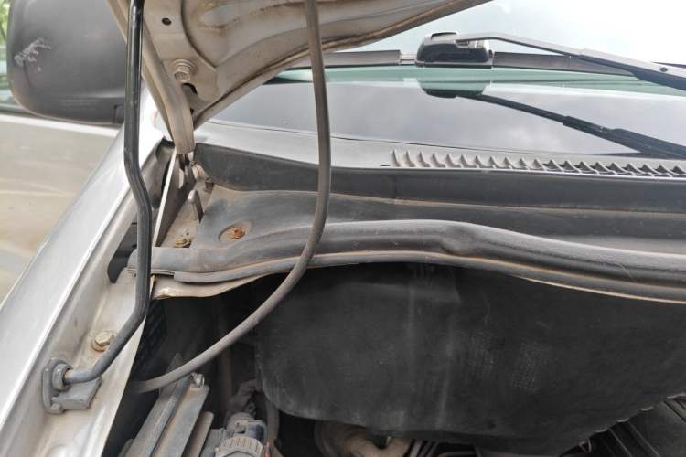 Used JAC Group Refine  Engine Bay Right