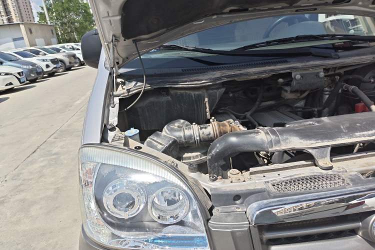 Used JAC Group Refine 2011 2.4L Government Procurement Version Manual Luxury Trim Engine Bay Right